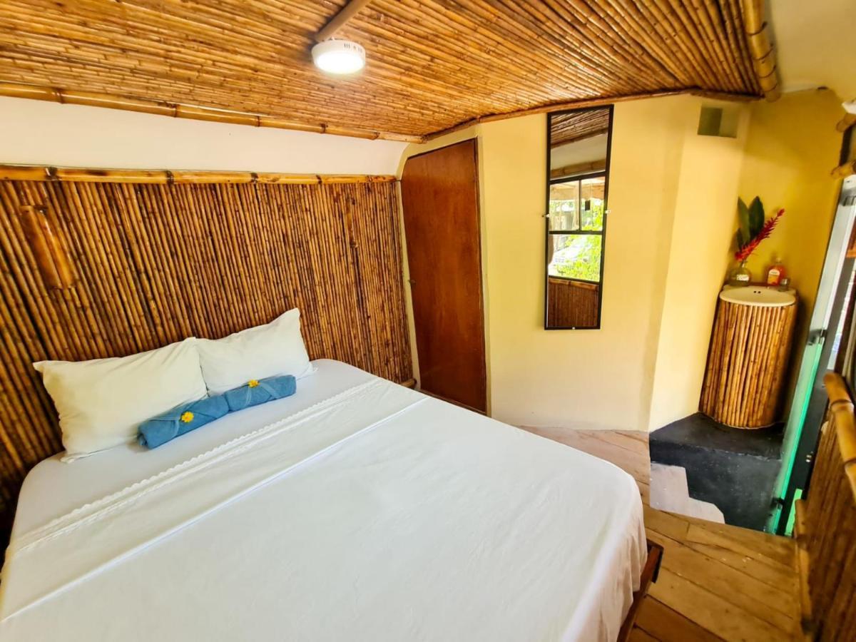 Hospedaje Combi Dream Bird Apartment Playas del Coco ภายนอก รูปภาพ